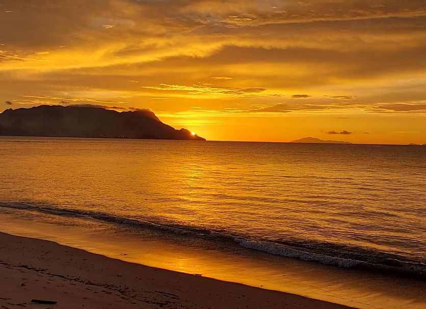 Pantai Gambar