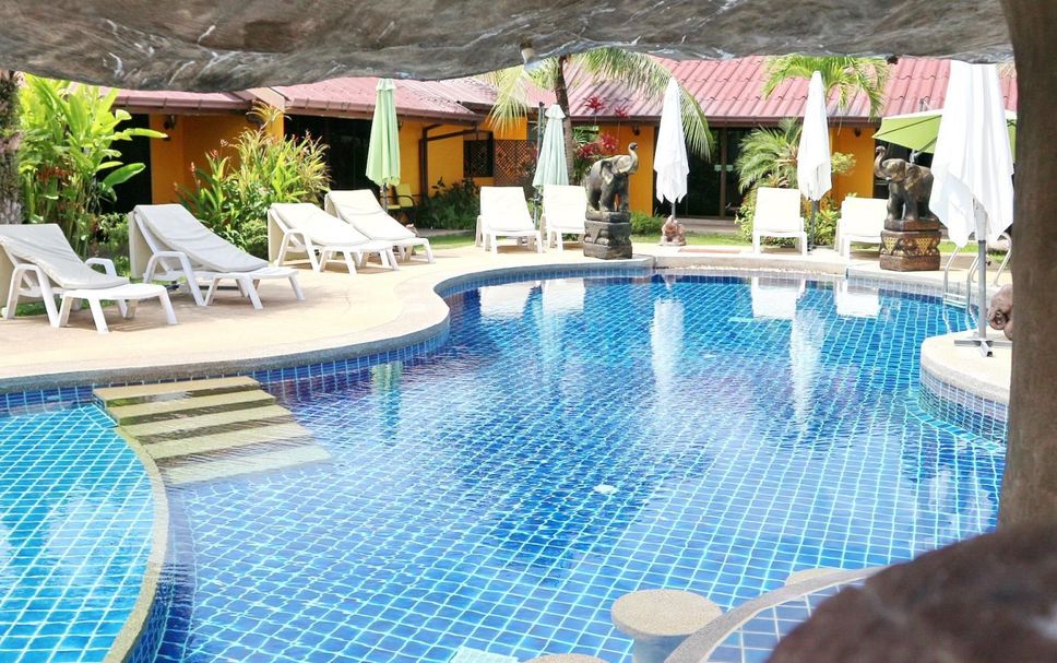 Kolam renang Gambar