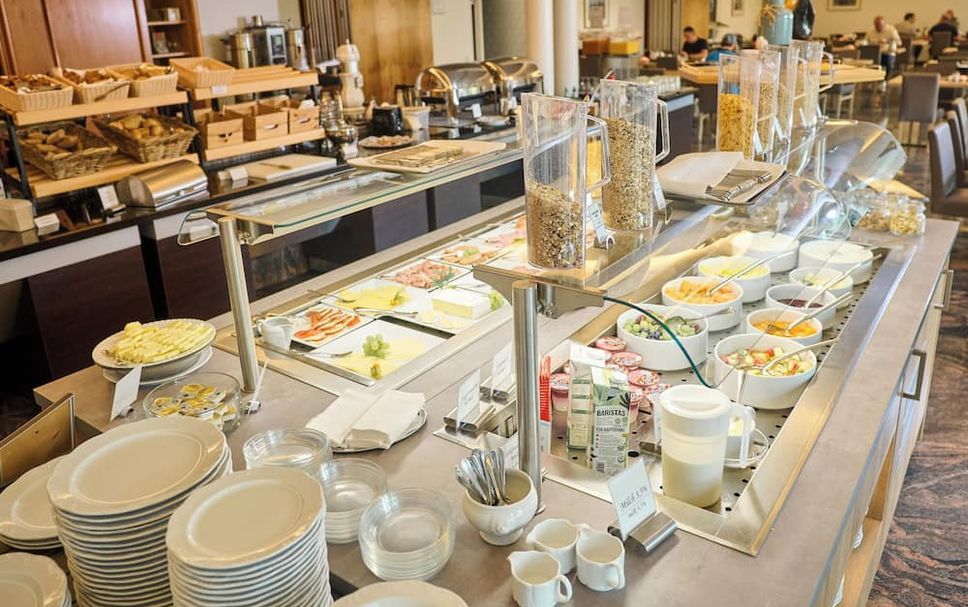 Buffet Gambar