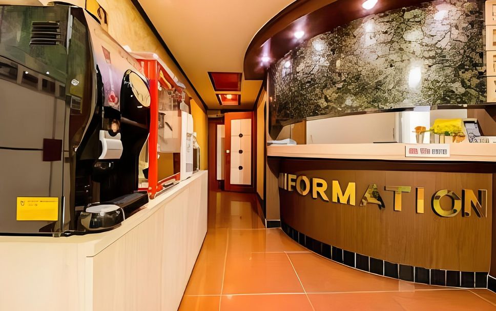 Meja Penyambut Tetamu Gambar