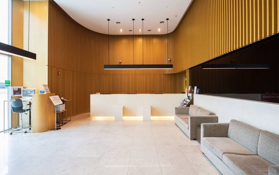 Meja Penyambut Tetamu Gambar