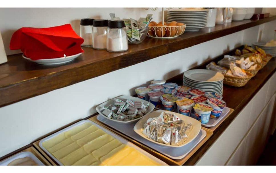 Buffet Gambar
