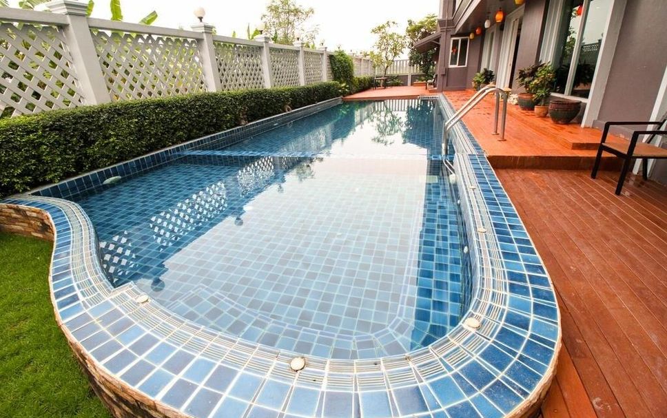 Kolam renang Gambar