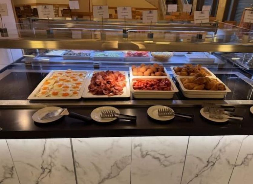 Buffet Gambar
