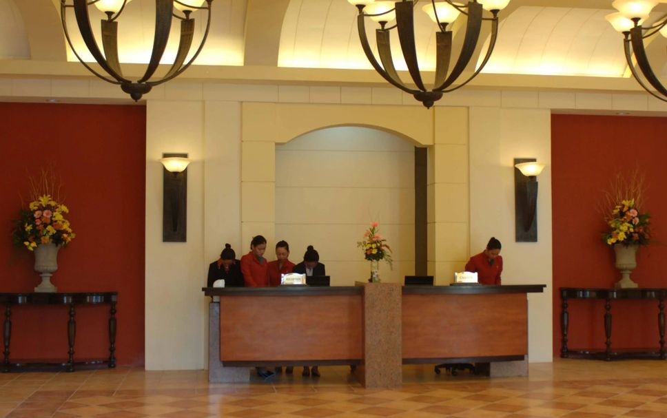 Meja Penyambut Tetamu Gambar