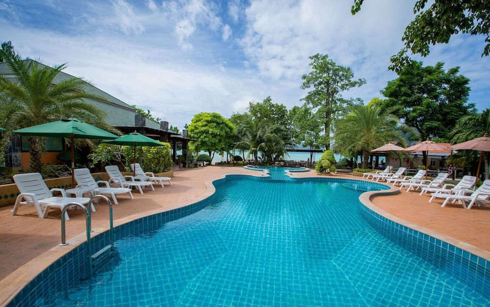 Kolam renang Gambar
