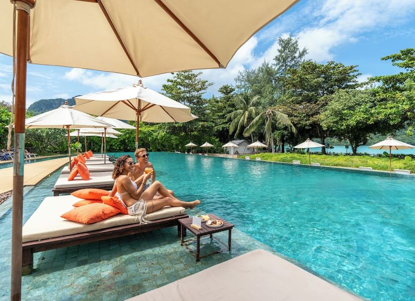 Kolam renang Gambar