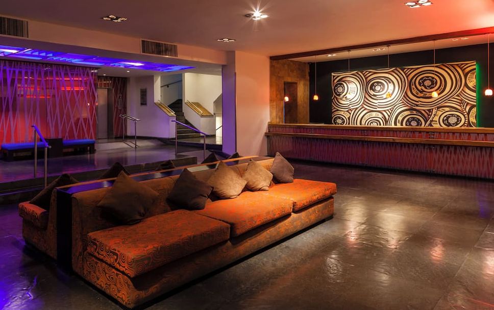 Balai Menunggu Gambar