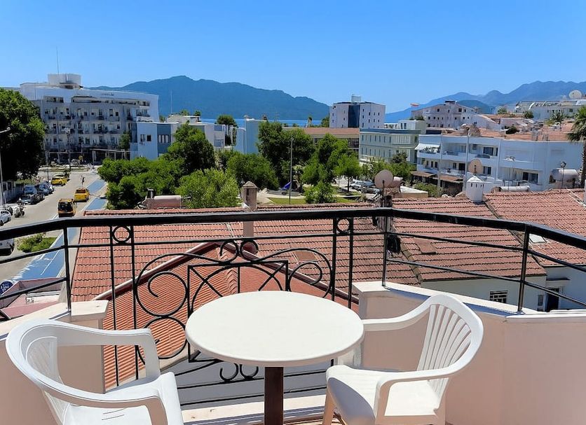 Balkoni Gambar