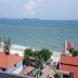Pemandangan luar