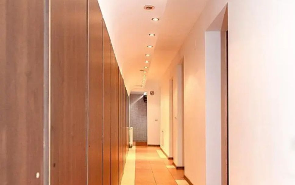 hallway Gambar