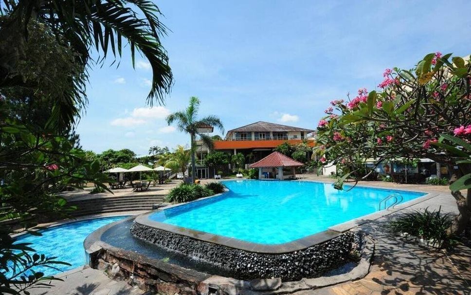 Kolam renang Gambar
