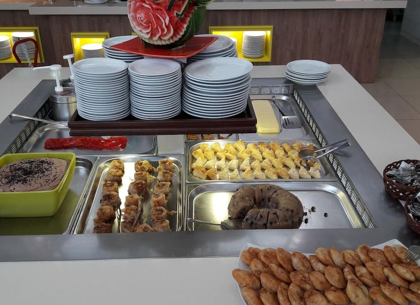 Buffet Gambar