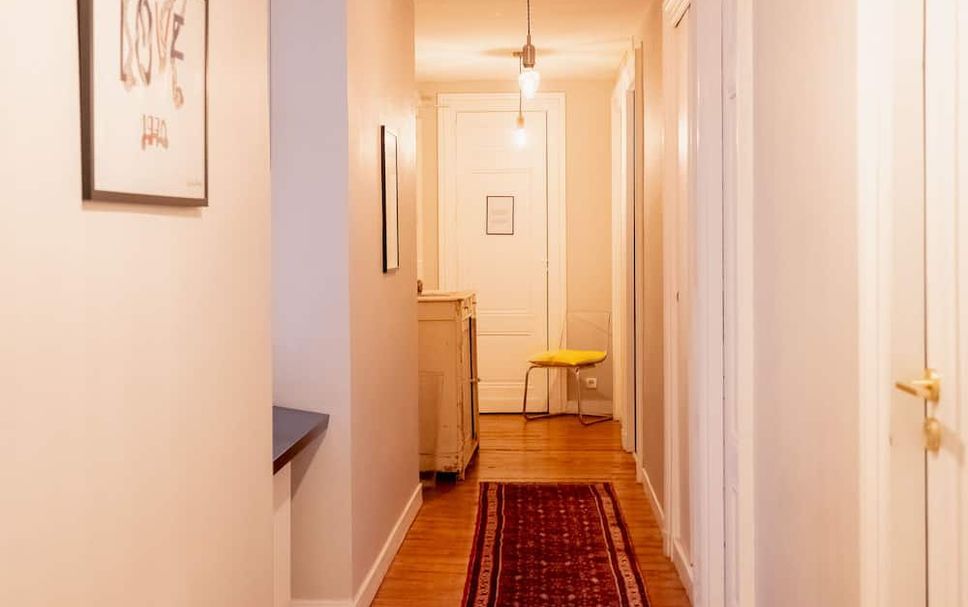 hallway Gambar