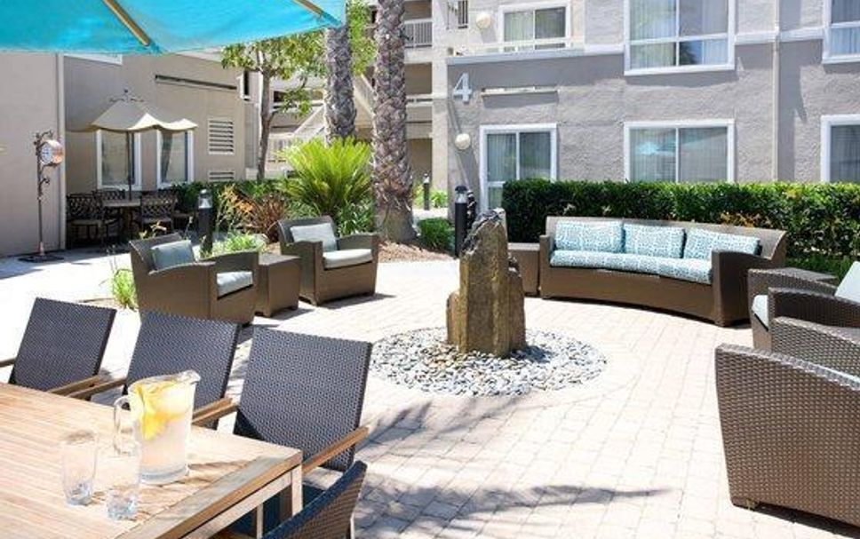 Patio Gambar