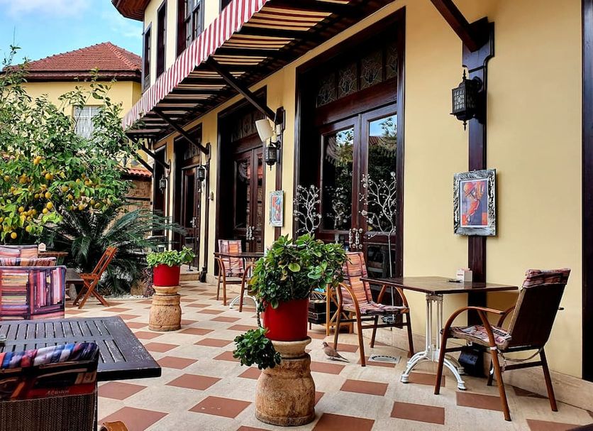 Patio Gambar