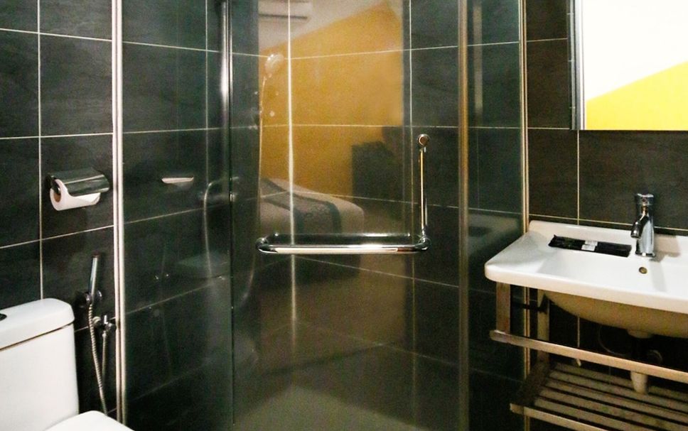 Bilik Mandi Gambar