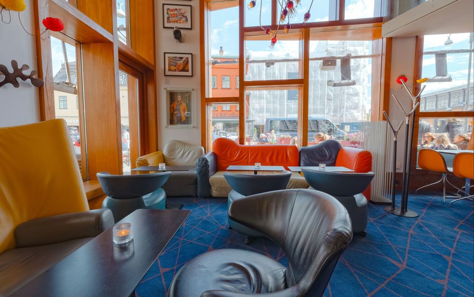 Balai Menunggu Gambar