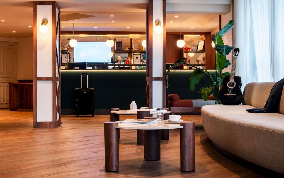 Balai Menunggu Gambar