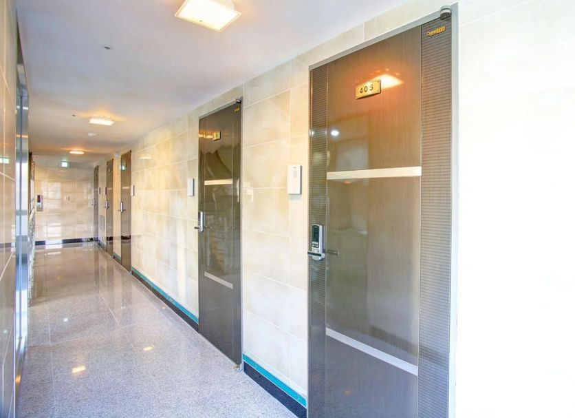 hallway Gambar