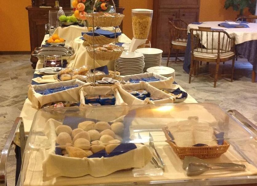 Buffet Gambar