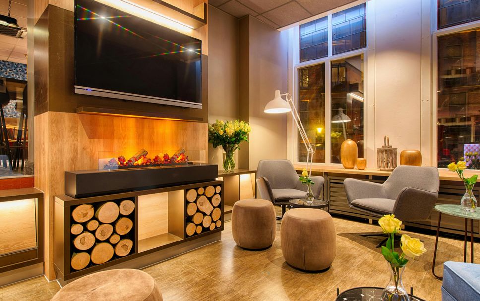 Balai Menunggu Gambar