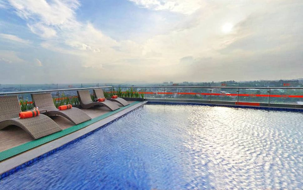 Kolam renang Gambar