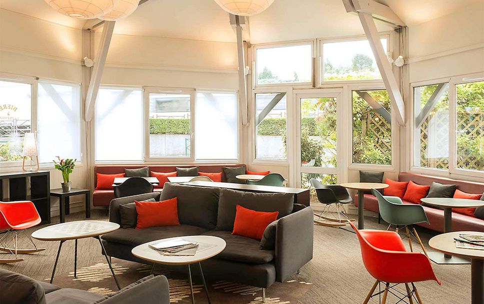 Balai Menunggu Gambar