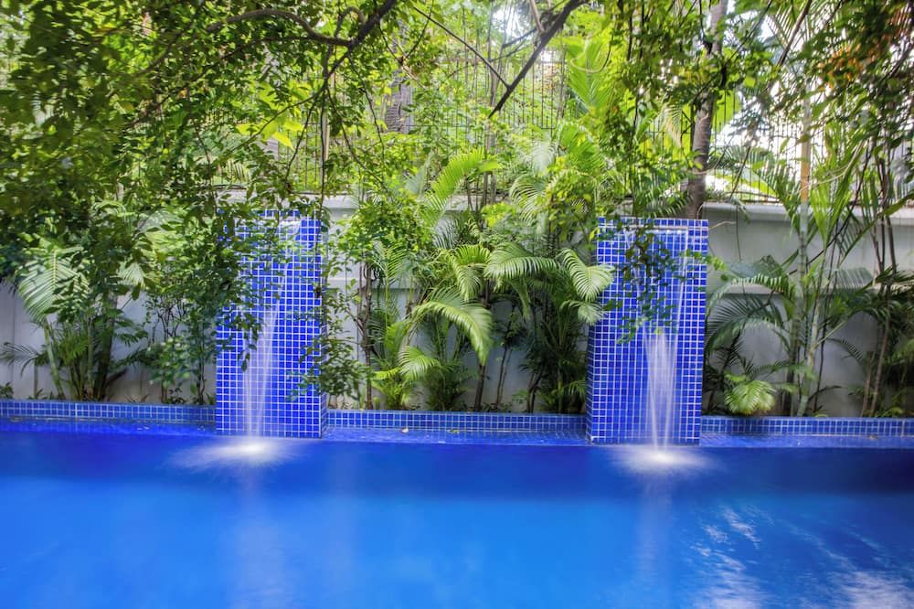 Kolam renang Gambar