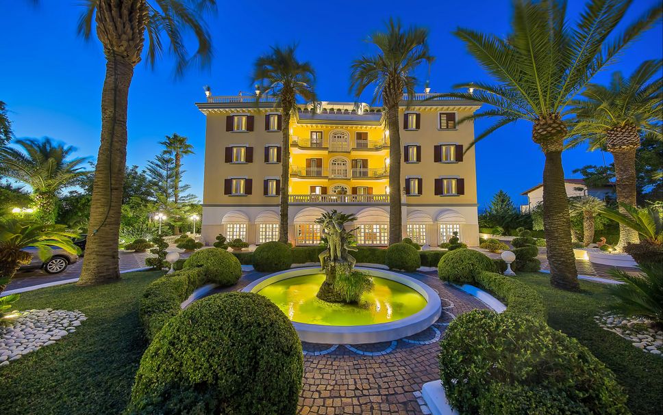 Hotel amenity Gambar