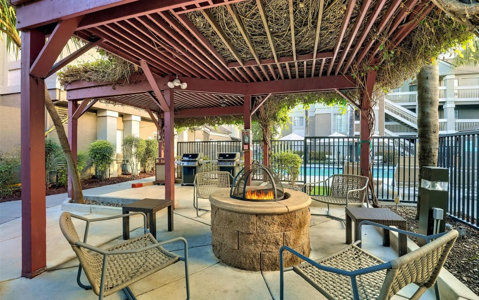 Patio Gambar