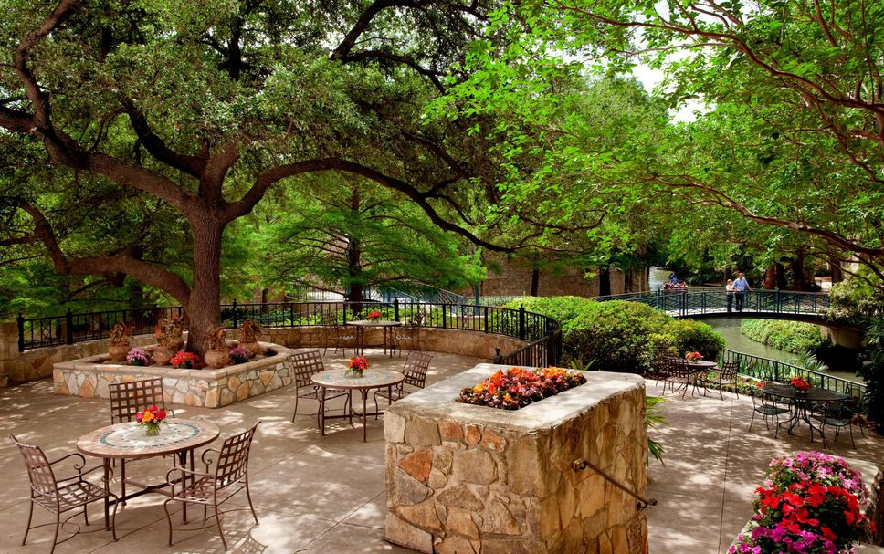 Patio Gambar