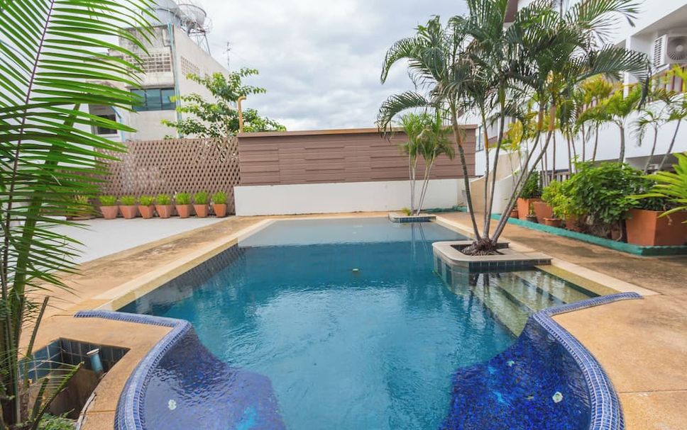 Kolam renang Gambar