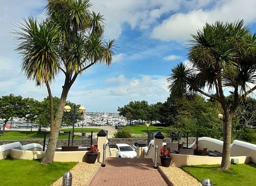 Patio Gambar