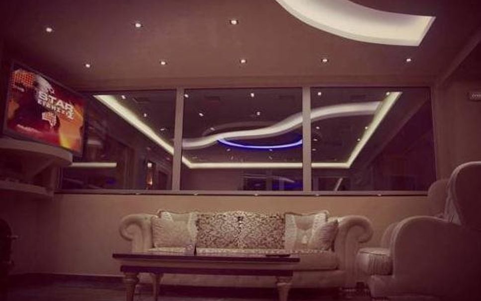 Balai Menunggu Gambar