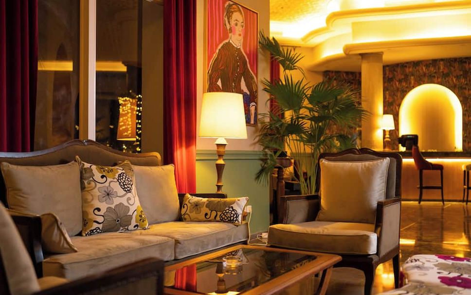 Balai Menunggu Gambar