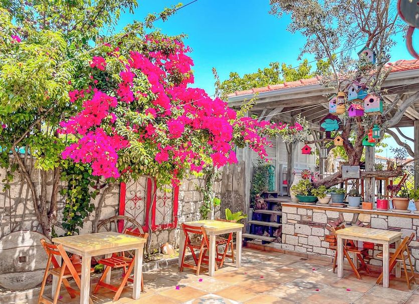 Patio Gambar