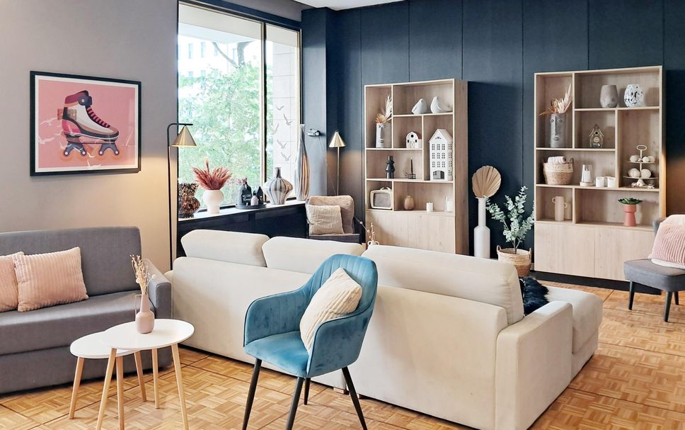 Balai Menunggu Gambar