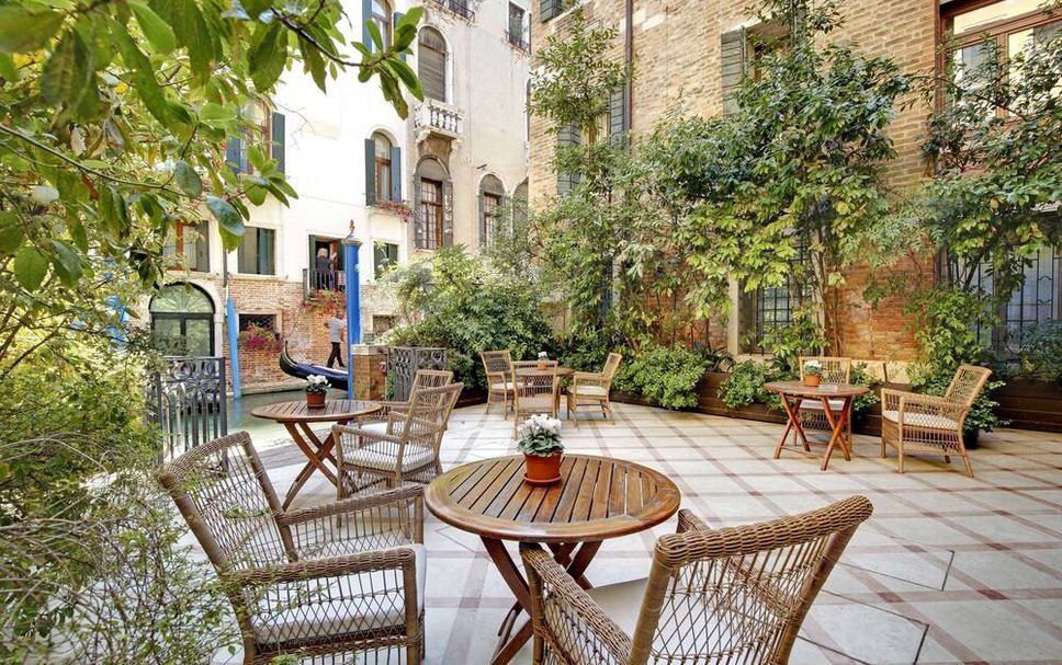 Patio Gambar