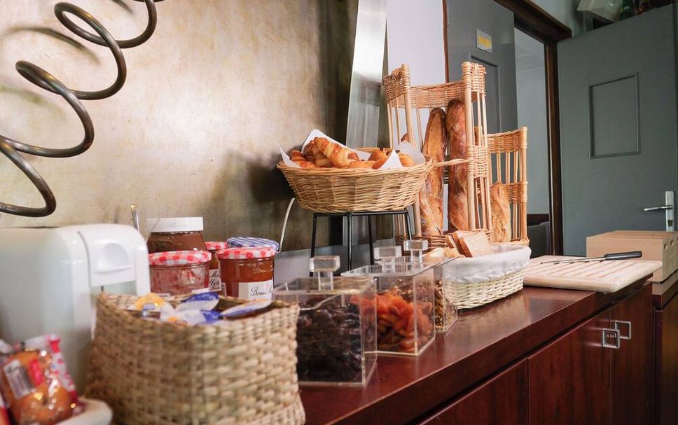 Buffet Gambar