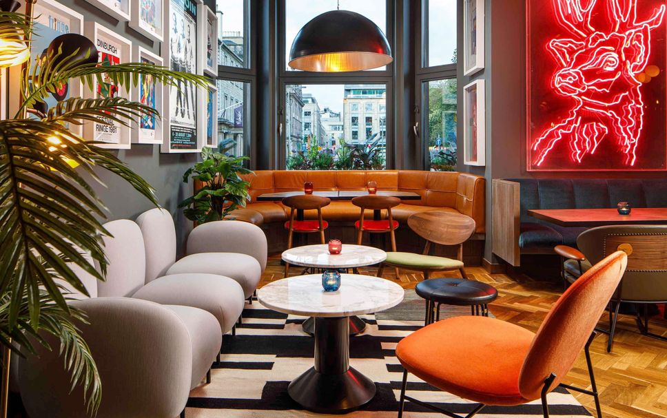 Balai Menunggu Gambar