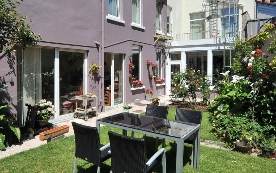 Patio Gambar