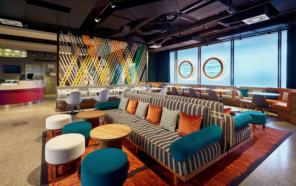 Balai Menunggu Gambar