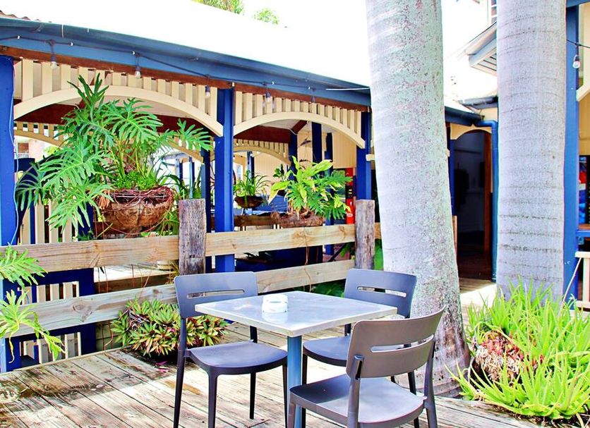 Patio Gambar
