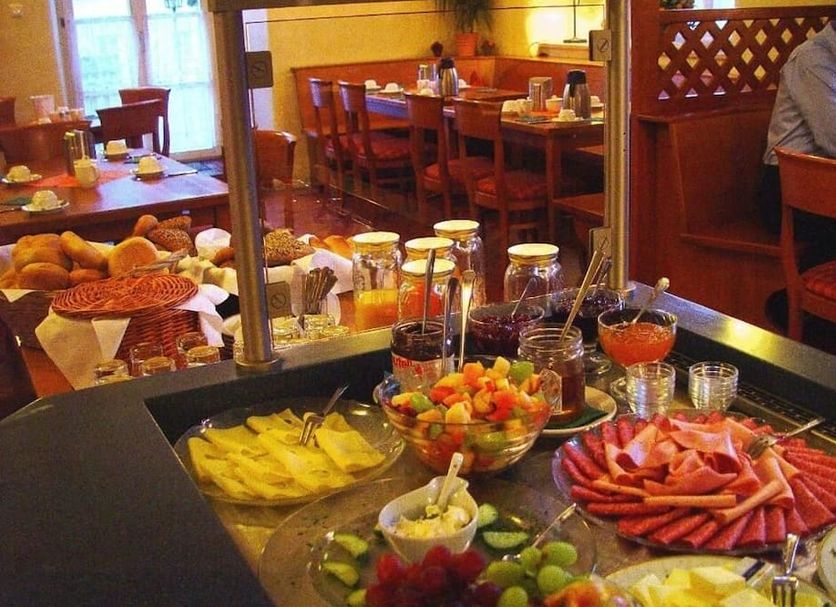 Buffet Gambar