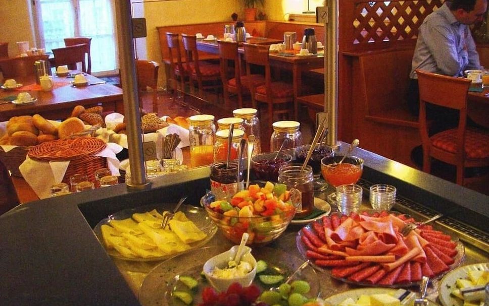 Buffet Gambar