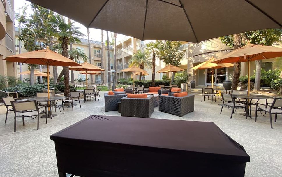 Patio Gambar