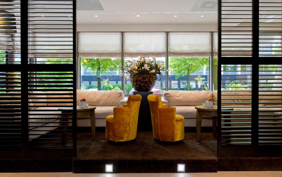 Balai Menunggu Gambar