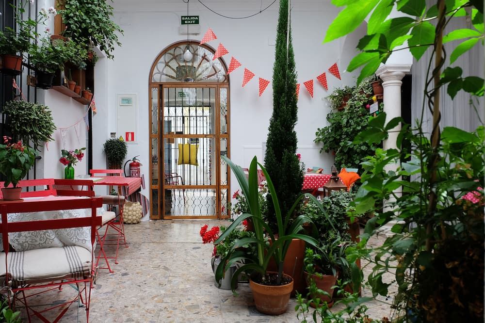 Patio Gambar