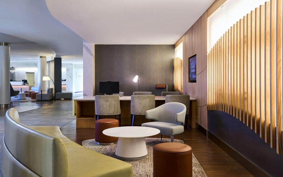 Balai Menunggu Gambar